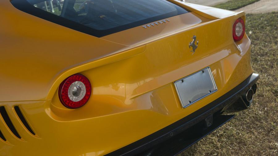 Детали экстерьера Ferrari SP275 RW Competizione (223542) 2016 года  (фото 10 из 28)